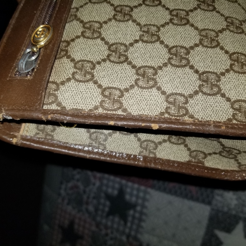 Vintage Authentic Gucci Purse - Picture 4 of 10
